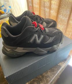 Shoes  NEW BALANCE  10c
