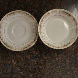 5 Porcelain Plates