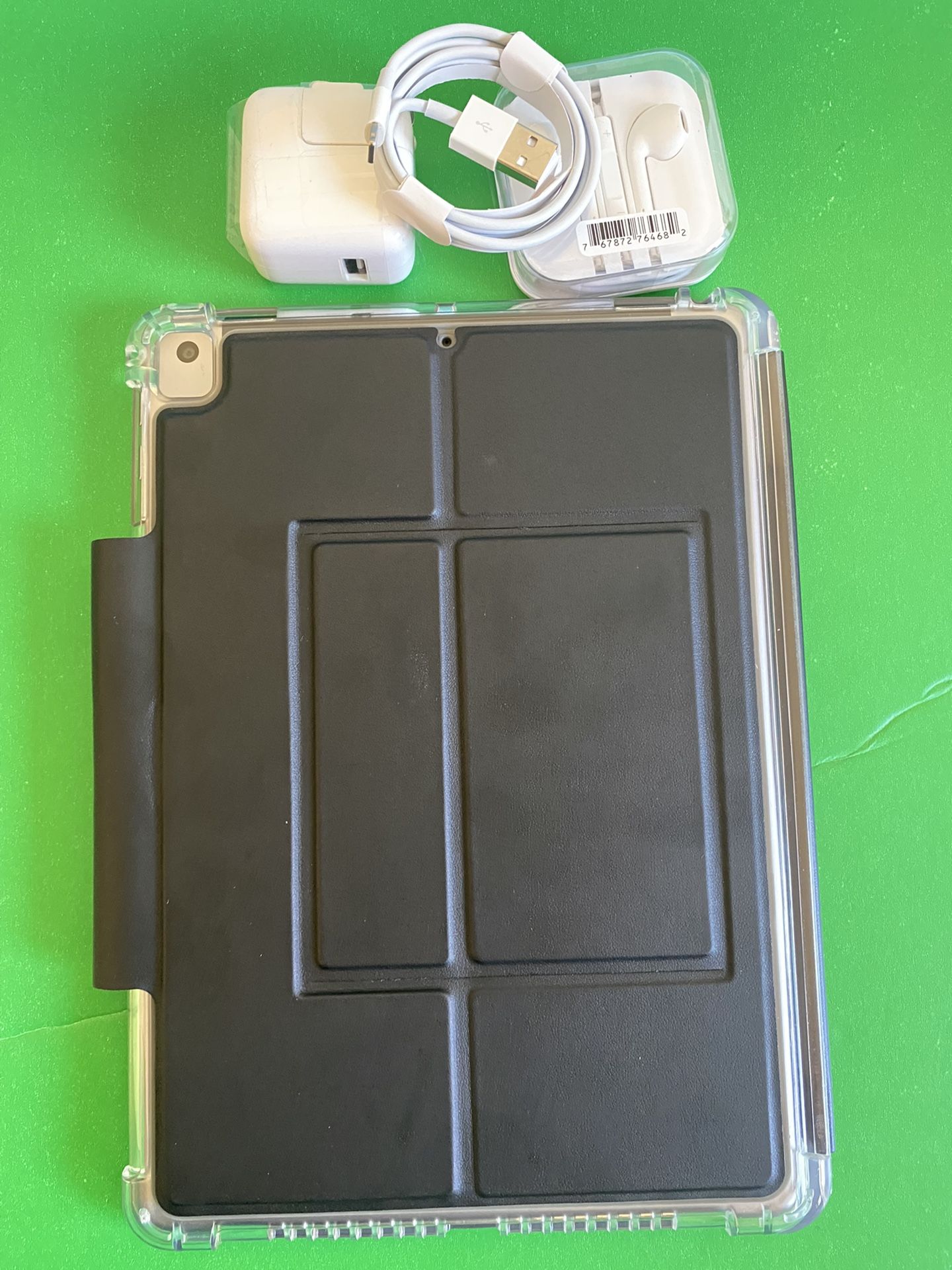 Apple IPad 5th Generation (9.7” Retina/Touch ID /IOS 15)32GB