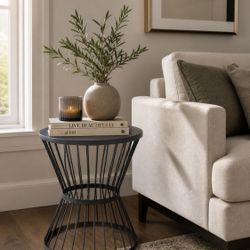 Hourglass Wire table