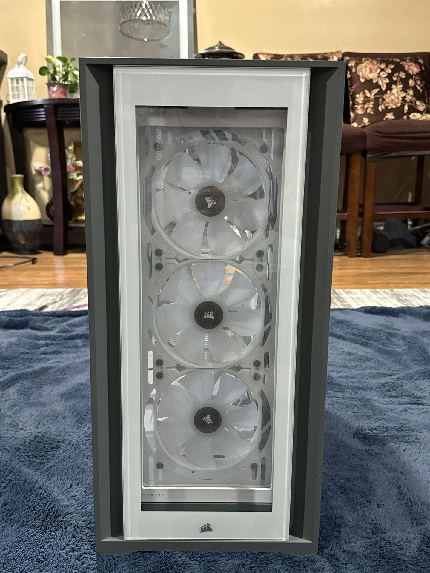 *SEND OFFER* Corsair 5000X White PC Case – Gently Used & Well-Maintained
