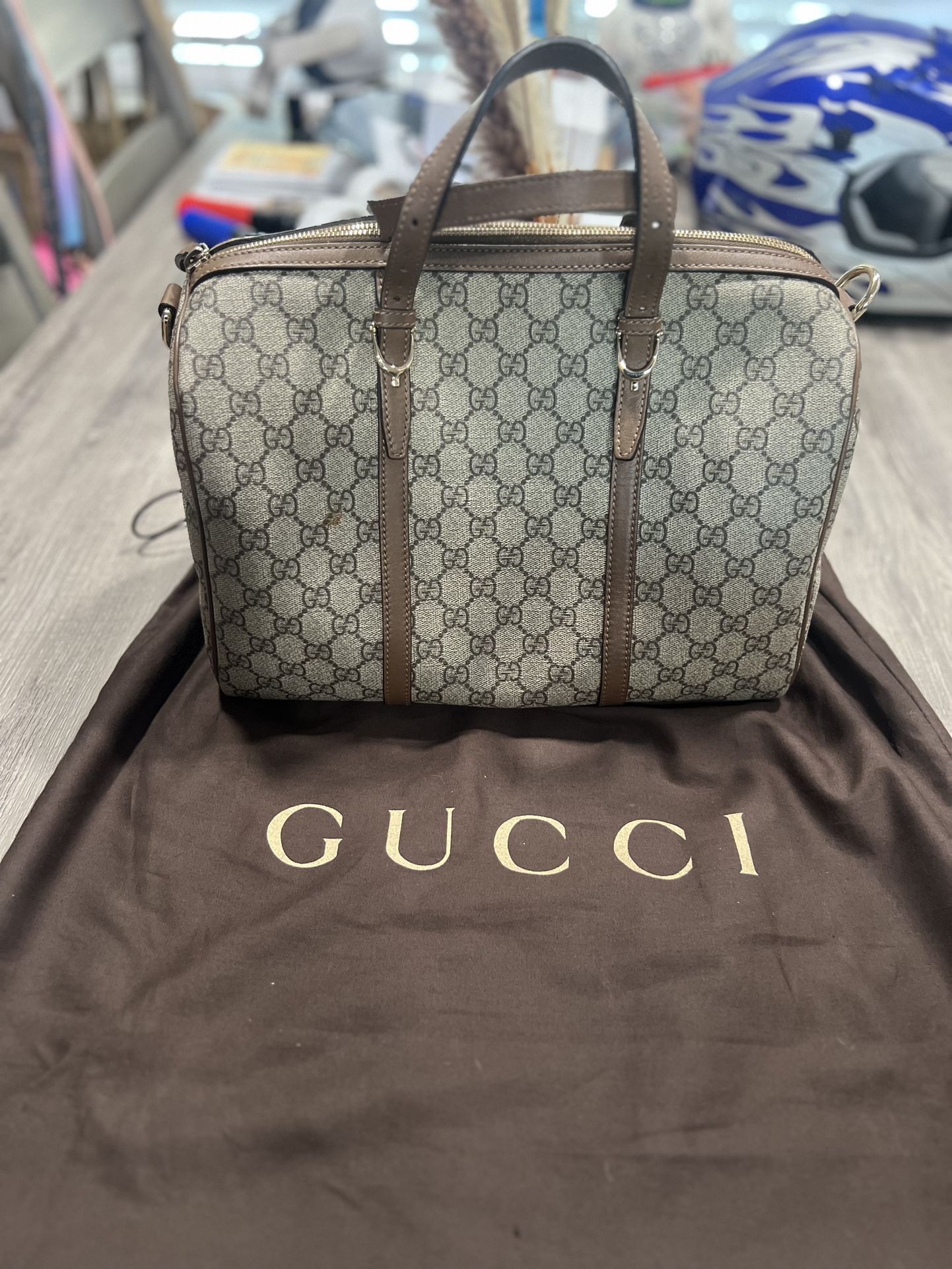 Gucci Tess GG Supreme Bag 