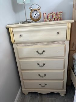 5-drawer dresser 32x16x 4 ft H