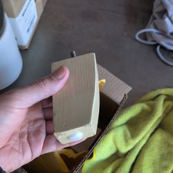 4" West elm Furniture feet free