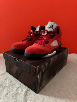 Air Jordan 5 “Raging Bull”