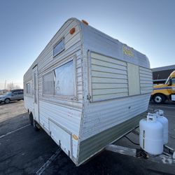 1977 Idel Camping trailer  25 Ft 