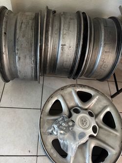 2011 Toyota Stock rims