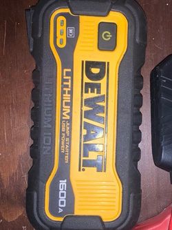 DeWalt 1600A Lithium Jump Starter