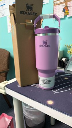 Stanley 40oz Flip Straw Tumbler