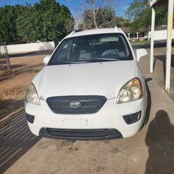 2007 KIA Rondo