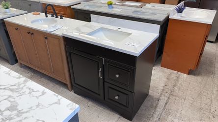 Black bathroom vanity 36”w