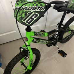 Schwinn Aerostar 16 Inch Children’s Bike, Green And Black