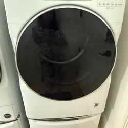 Whirlpool dryer (gas) and Pedestal White $350
