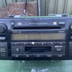 Original Stereo For Camry 2002 In Good Condition For 60