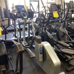Life Fitness X5 Elliptical With Adjustable Stride From 18”-24” 