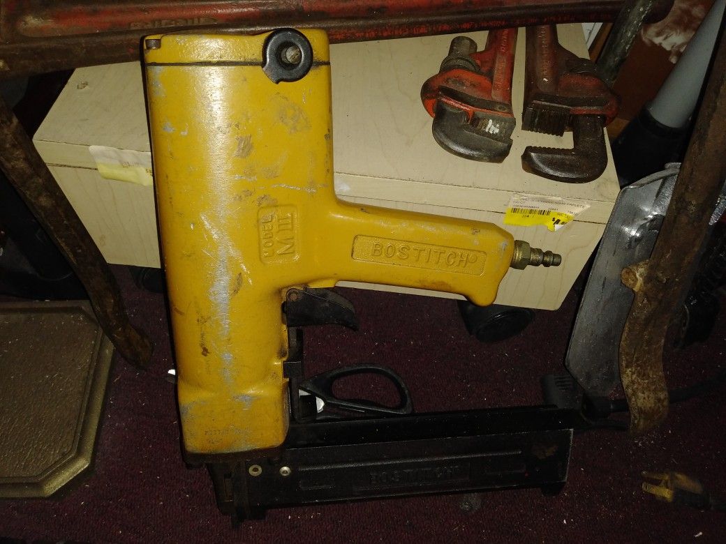 Bostitch M3 model 3 concrete nailer 125 for Sale in Cleveland, OH
