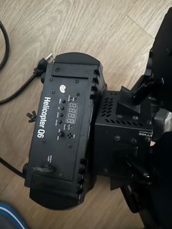 Pair of chauvet helicopter Q6