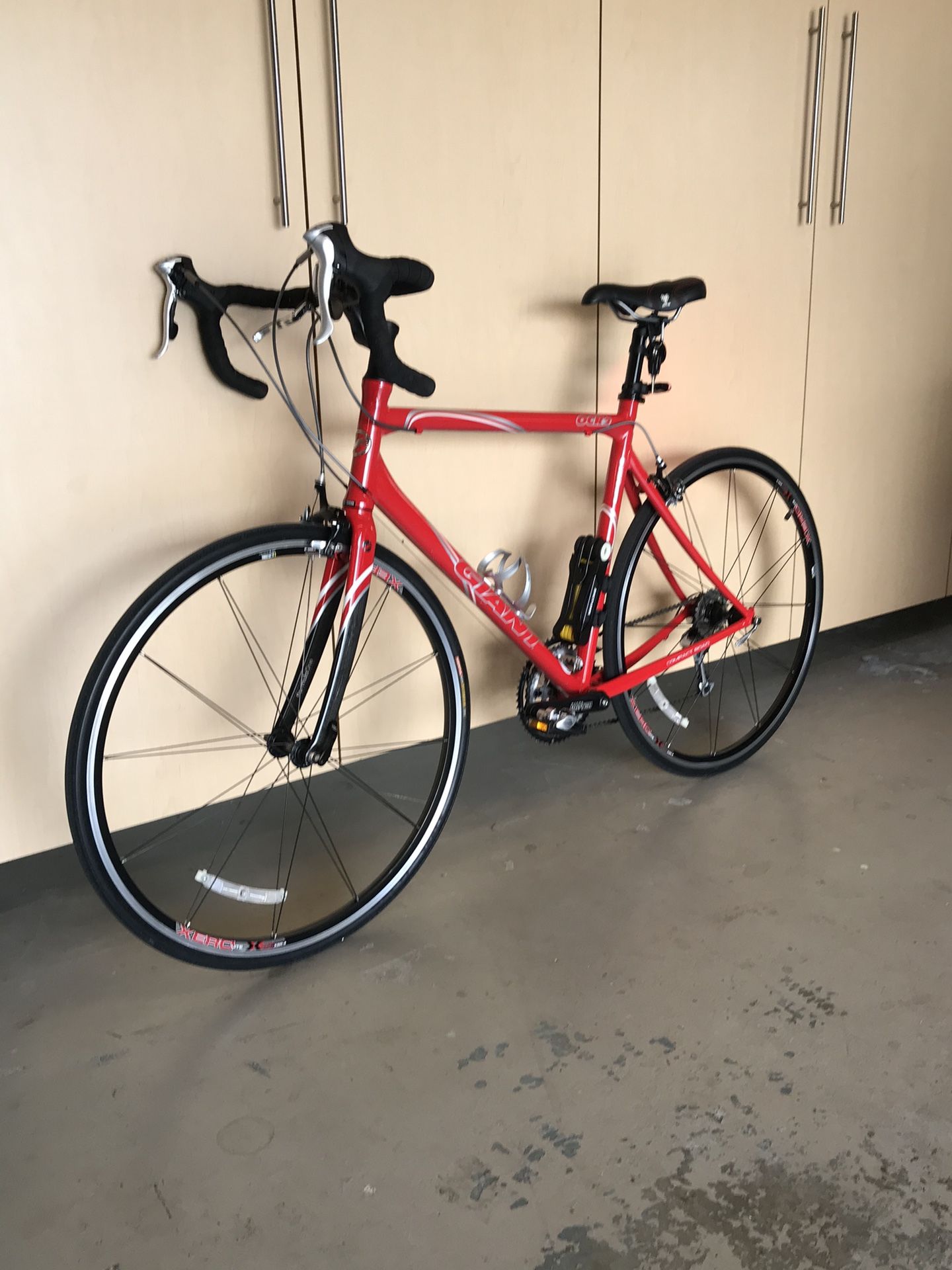 Giant 27-speed Men’s Road Bike