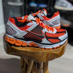 New 
Size 9 Men's 
Nike Zoom Vomero 5 
Orange Black White 
Running Sneakers 
FB9149-800 


