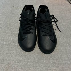 Nike Caper 16 Pro