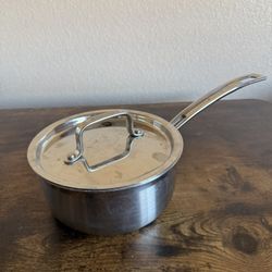 Sauce Pan With Lid ✨