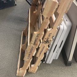 2 Wooden Pallets (FREE)