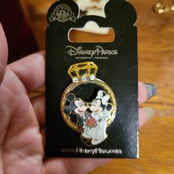Disney Mickey And Minnie Pin