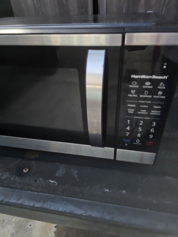 Hamilton Beach Small microwave