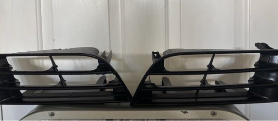 Grille Assembly SET (Left &Right) For Mitsubishi Galant 2002-2003