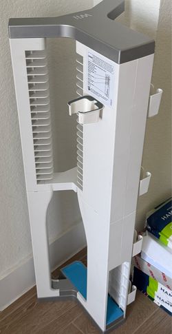 LevelUp Nintendo Wii game storage tower stand 20 games 36” tall