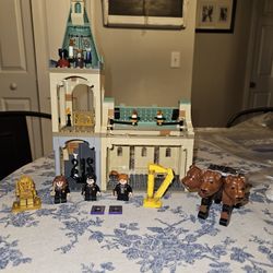LEGO Retired Harry Potter Hogwarts Fluffy Encounter 76387 Building Toy 397 Pieces