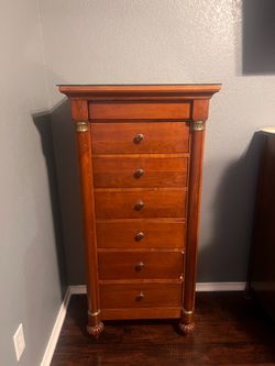 Lexington Cherry Dresser Chest Cabinet – 7 Drawers