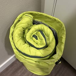 Backcountry dog sleeping bed