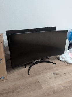 2 LG Curved Ultrawide Monitor