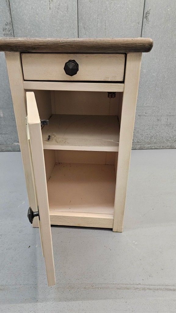 End Table With Charging Station