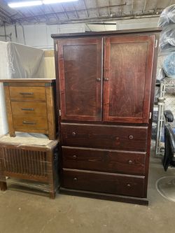 Closet Cherry