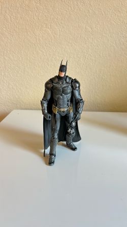 BATMAN ARKHAM KNIGHT DC Collectibles BATMAN Action Figure DC Comics