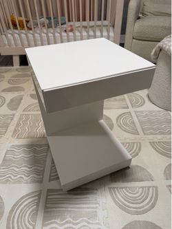 Glossy White Modern Nightstand (Set of TWO)