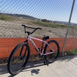 Throne Pink Chad(TRADES ONLY‼️)