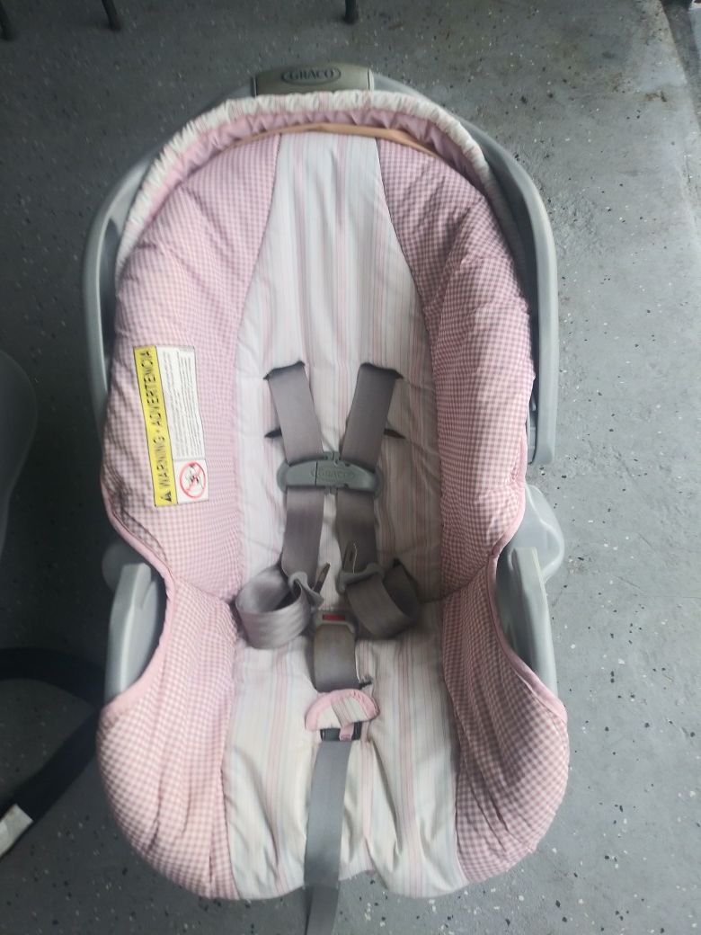 Graco infant car seat