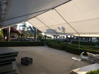 Party Tent 20 x 30