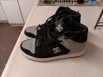 DC shoes high tops Grey and Black