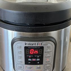 Instant Pot Duo (8-Quart) – For Parts or Repair (C6H Error)