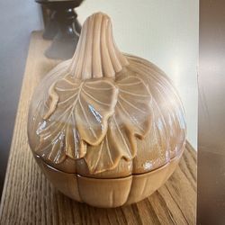 Longaberger Swirl Glass Covered Dish