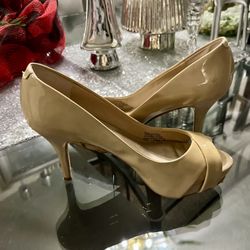 White House /Black Market Heels