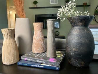 vases