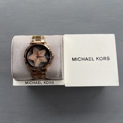 Michael Kors Woman’s Watch 