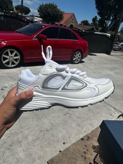 Dior b30 Size 8