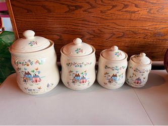 Stoneware International Heartland 4 Piece Canister Set With Lifs
