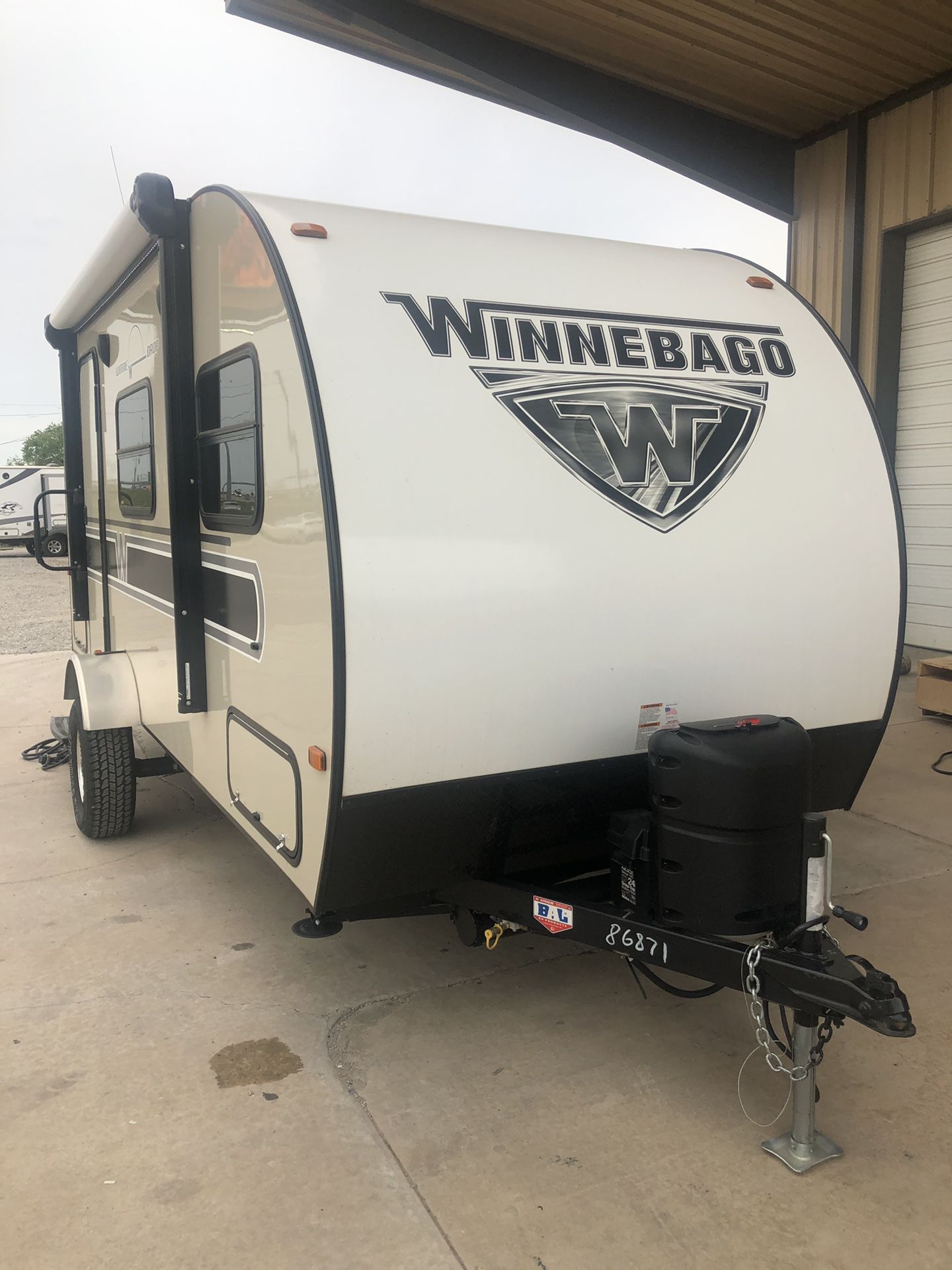 2018 Winnebago camper travel trailer RV